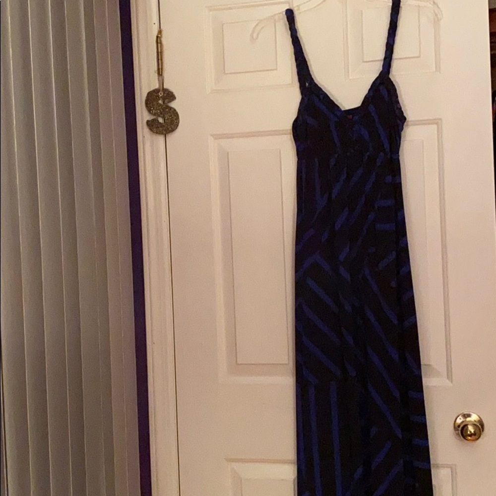 MAXI Dress - Picture 2 of 8
